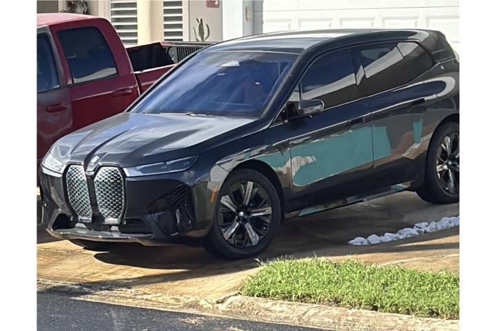 BMW Modelo IX 50 FULL ELECTRIC MODEL