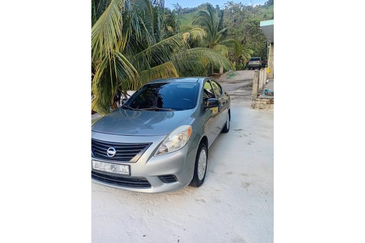 Nissan versa 2012,standard 3300/omo