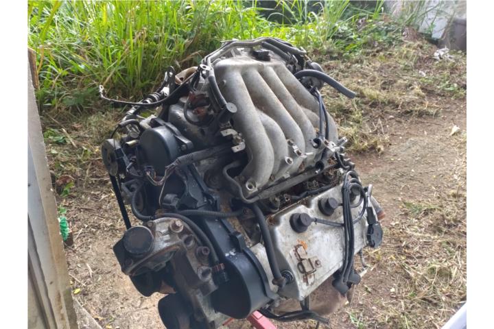 Motor Mitsubishi Galant 2003