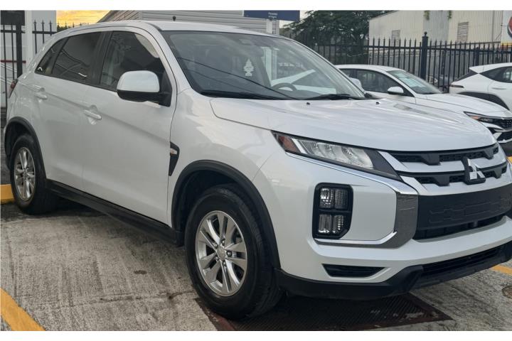 Mitsubishi Outlander Sport ( NUEVA NUEVA )