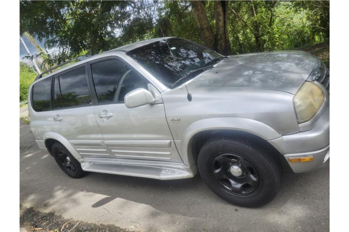 Susuki xl7 2002 3 filas de asientos