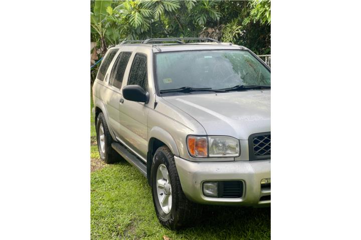 Nissan Pathfinder 02