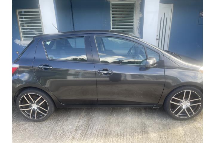 Toyota Yaris 2013 $7,000