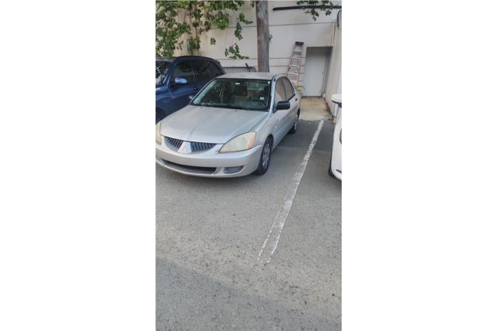 Lancer con todos sus mantenimientos al día.