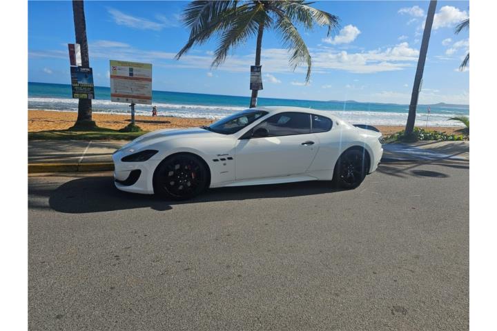MASERATI, AROS 20 INT. ROJOS
