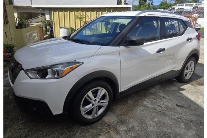 NISSAN KICKS 40 MIL MILLAS FIJOOO