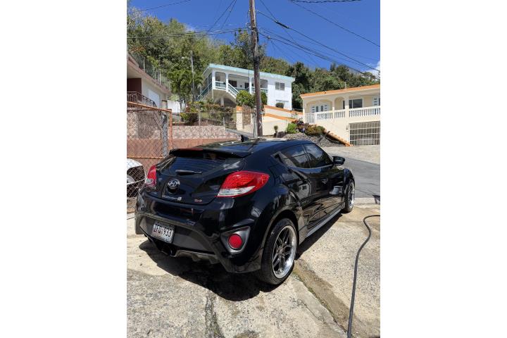 Hyundai Veloster turbo 2013