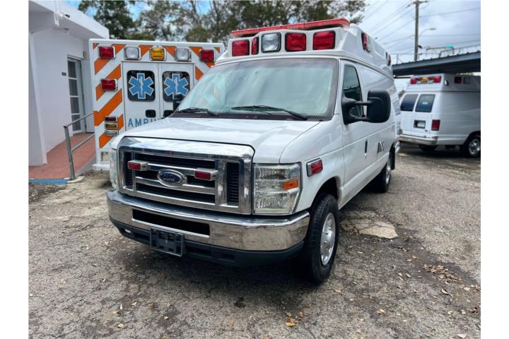 2013 Ford E-350 Ambulancia Wheeled Coach