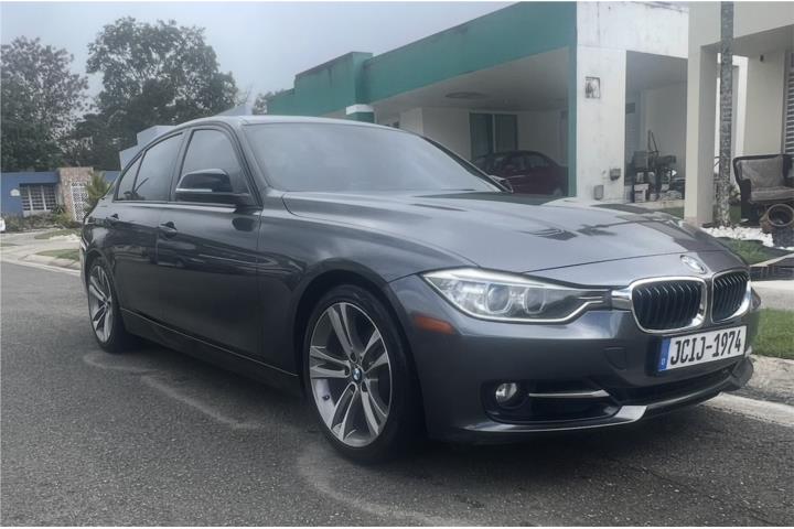 BMW 328i año 2014 poco millaje