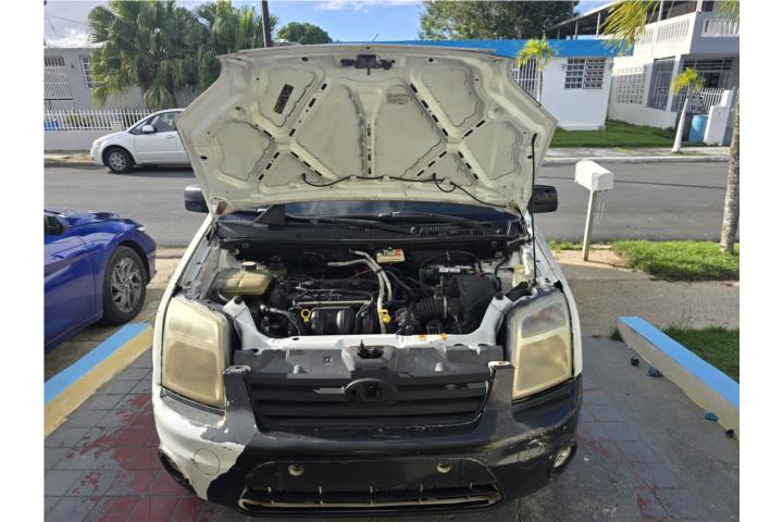 Ford Transit 2011 XLT 132,000 millas