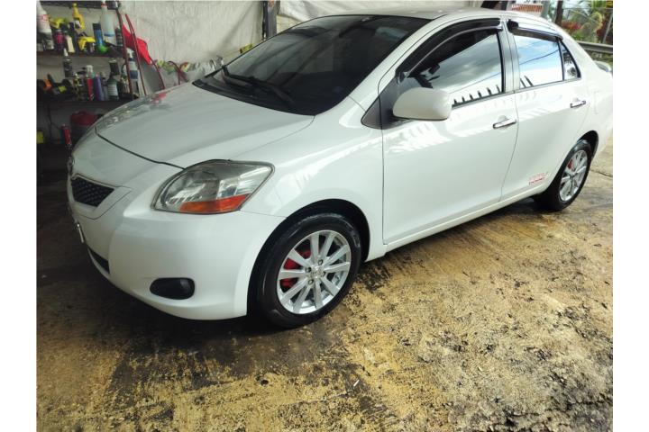Toyota Yaris 2012