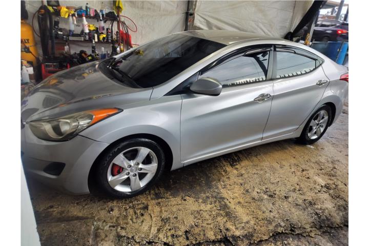 Hyundai elantra 2013