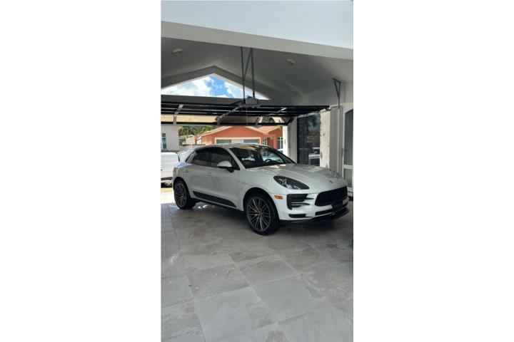 Posche Macan 2021
