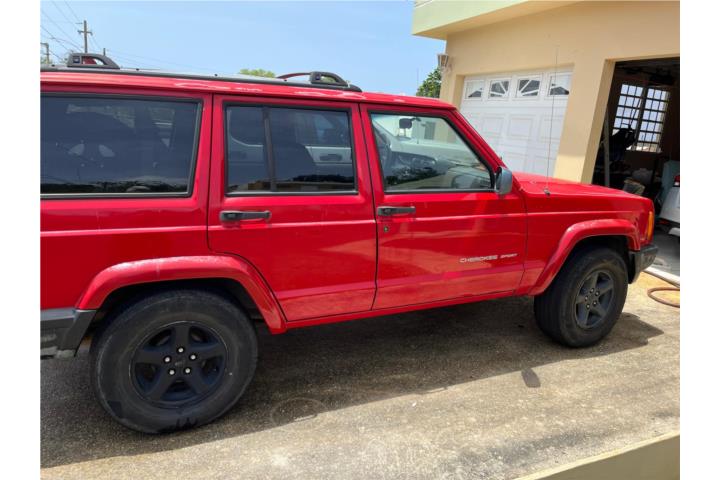 NO 4X4 Jeep Cherokee Sport 2001  NO 4X4