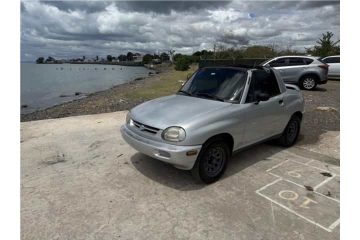 X90 del 1996 standard con 117 mil millas