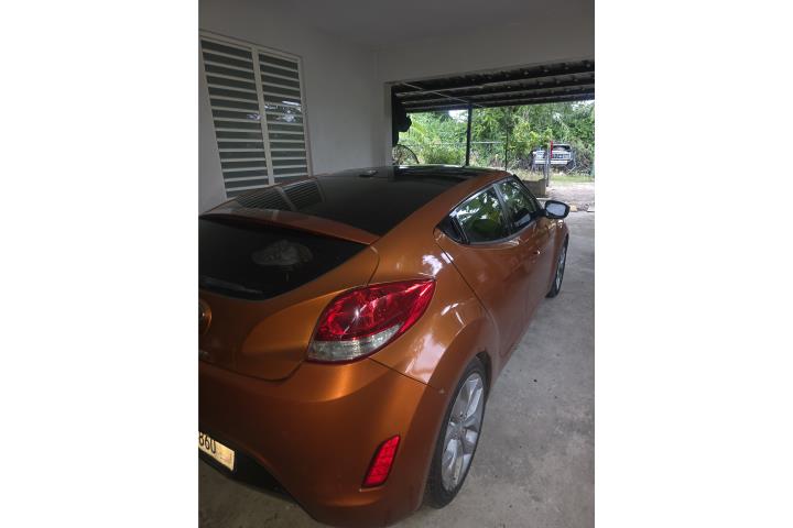 Hyundai Veloster 2012
