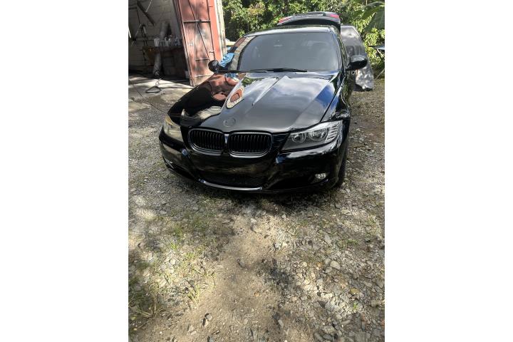 BMW 328I 2011 automático,interiores negros