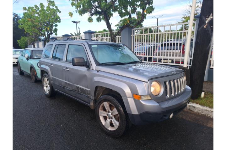 Jeep Patriot Latitude 2015.