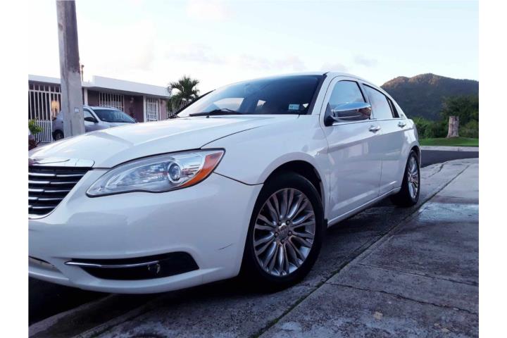 CHRYSLER 200