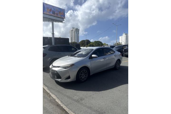 Toyota Corolla 2017 millaje 87954 *$13mil OMO