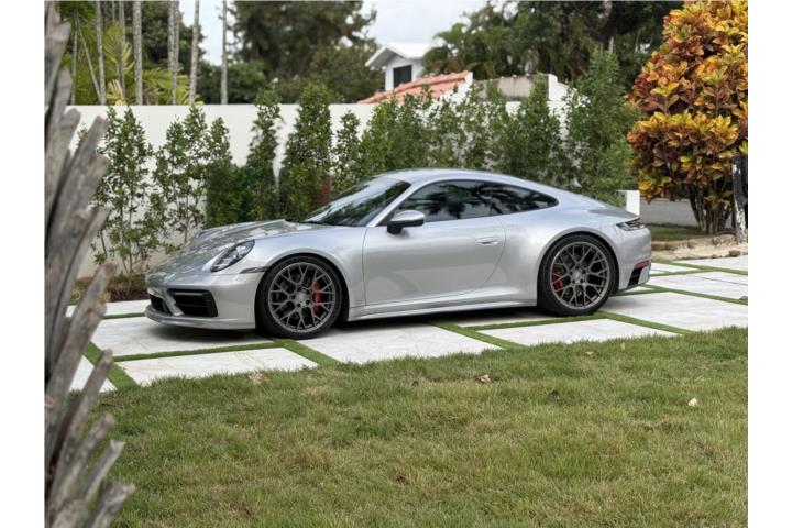 2024 Porsche 911 Carrera 4S Standard