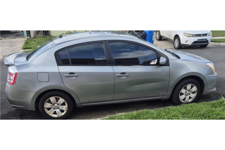 Nissan Sentra 2011