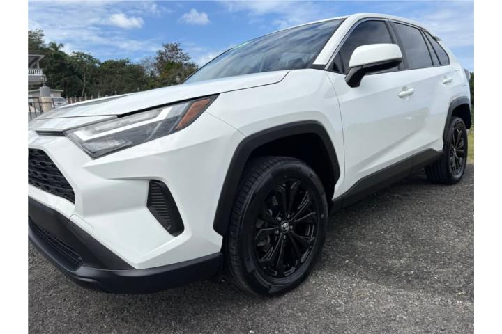 Toyota Rav4 LE 2023