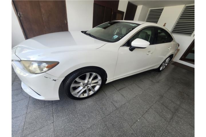 MAZDA 6 con Título, 1 solo dueño