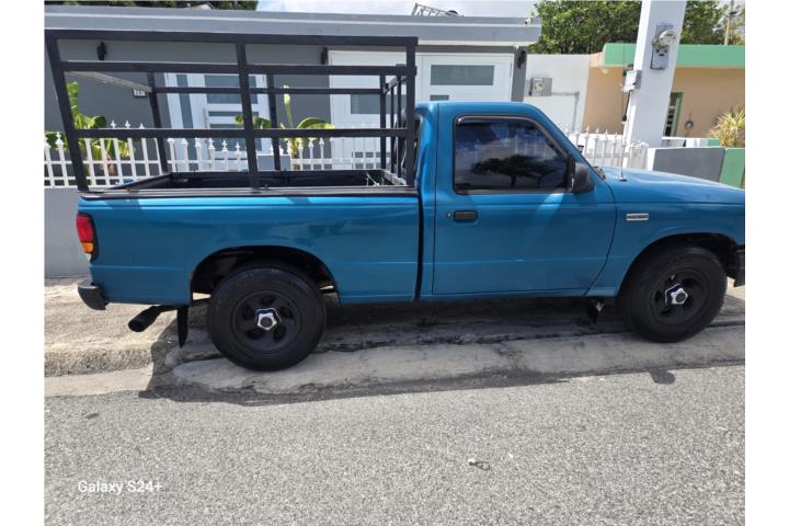 Mazda B2300 *std *1995