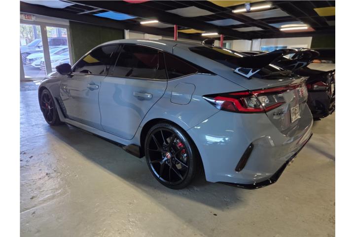 Civic type R FL5