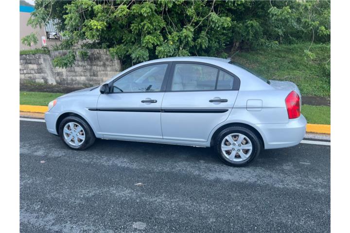**** Hyundai Brio 2008 - Único Dueño ******