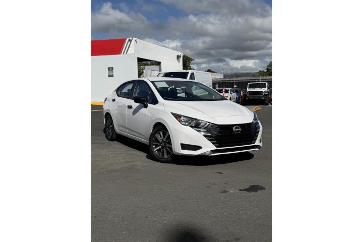 Nissan Versa 2024