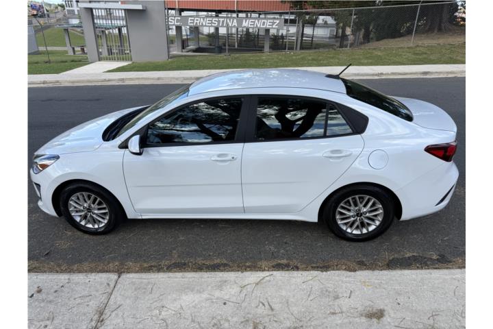 Kia Rio 2023 Full Label poco millaje
