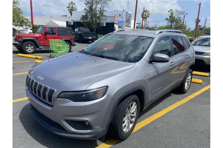 2018 Jeep Cherokee Low Miles