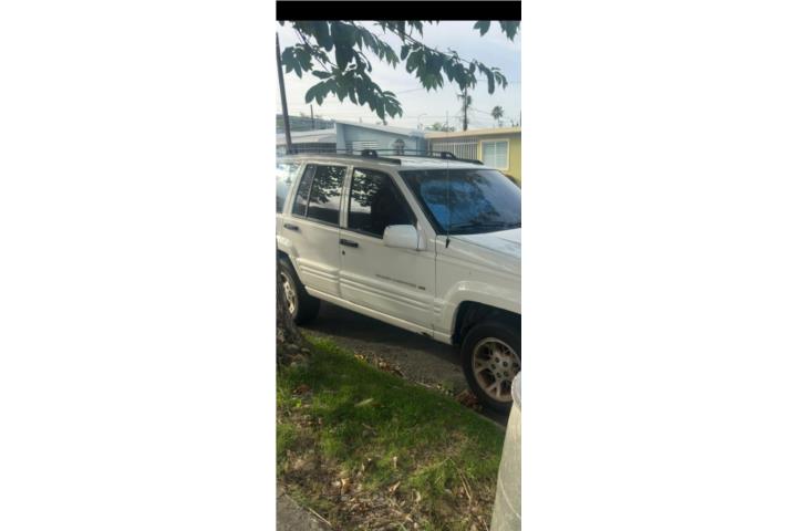 GRAND CHEROKEE LAREDO BLANCA V6 AUTOMATICA