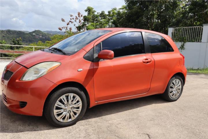 Toyota yaris 2007 Stándar listo para traspas
