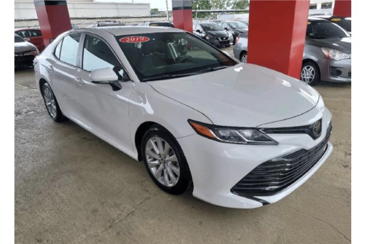 ?TOYOTA CAMRY LE 2019 ??