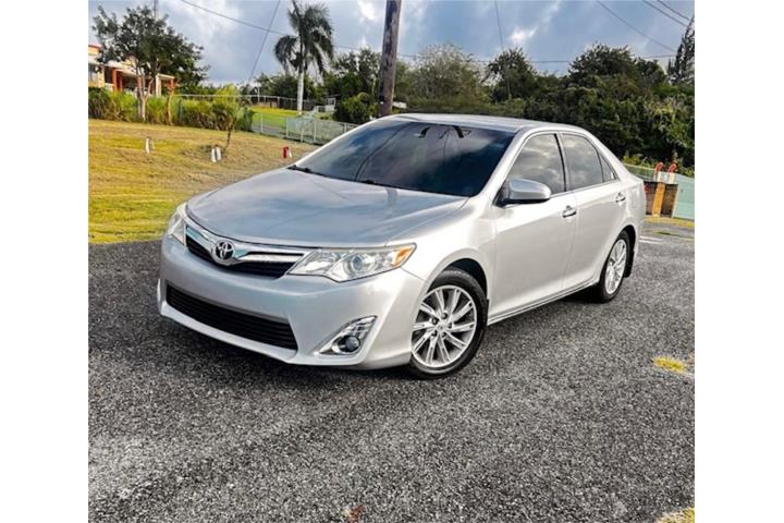 Toyota Camry 2014 en optimas condiciones.