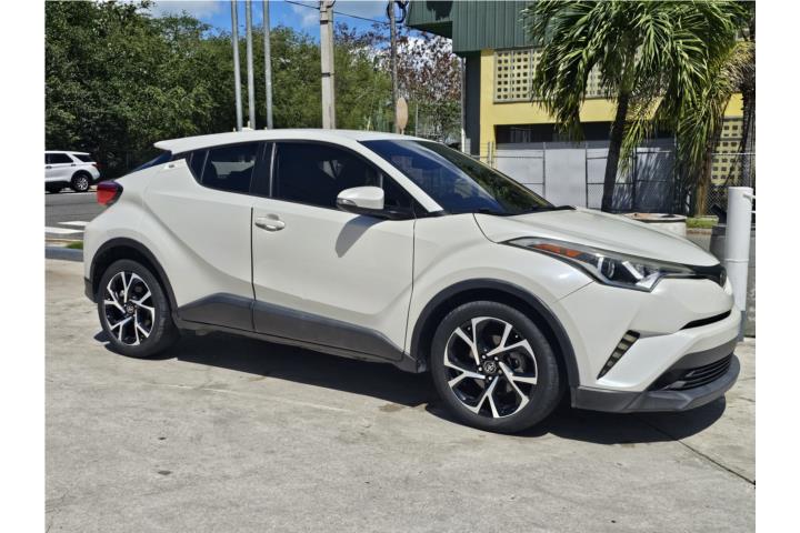 Toyota C-HR XLE
