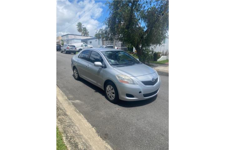 YARIS 2011/ STANDARD/ 4 PUERTAS/