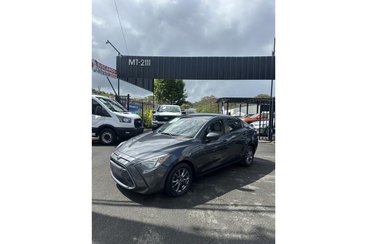 Toyota Yaris STD 2019