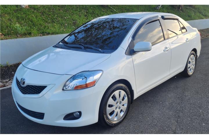 Toyota yaris 2010