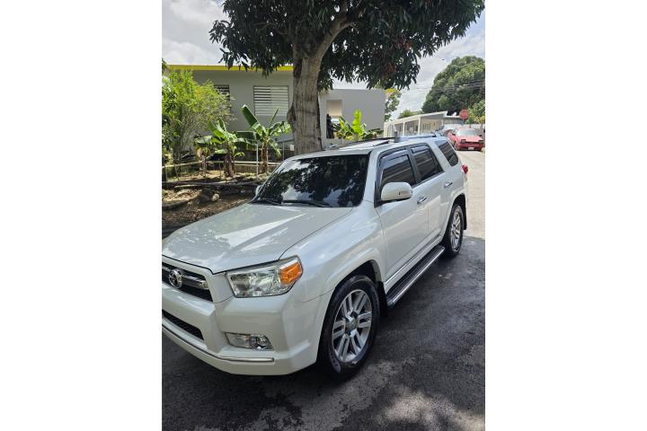 Toyota 4runner limited 2010