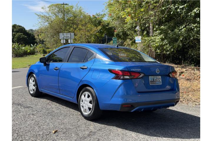 Nissan versa 2021