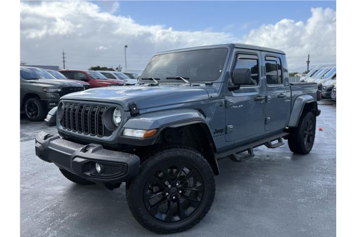 JEEP GLADIATOR NIGHTHAWK 4x4 2024