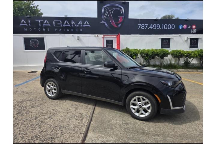 Kia Soul Negra 2024