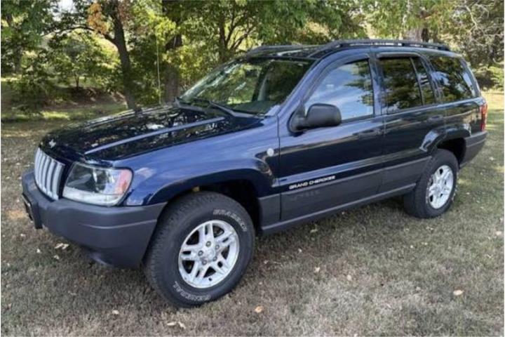 2004 Jeep Grand Cherokee $2,400