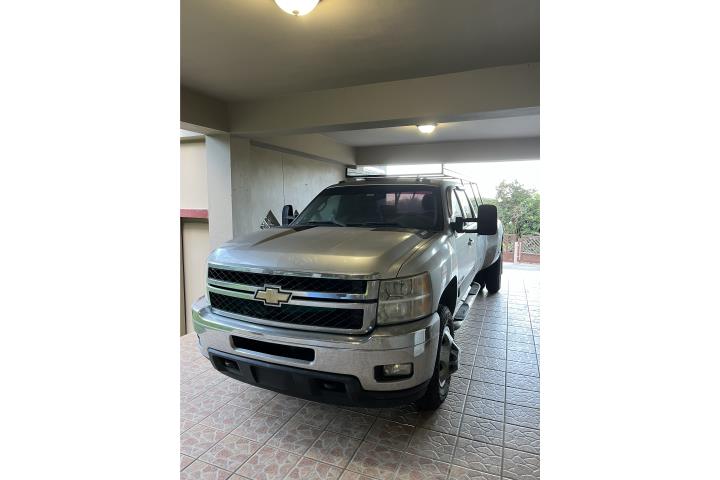 CHEVROLET SILVERADO 3500HD LTZ DIESEL