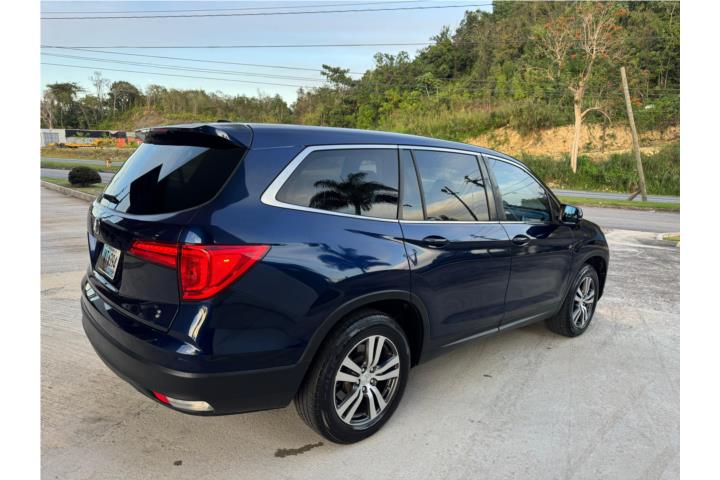 Honda pilot EX 2017