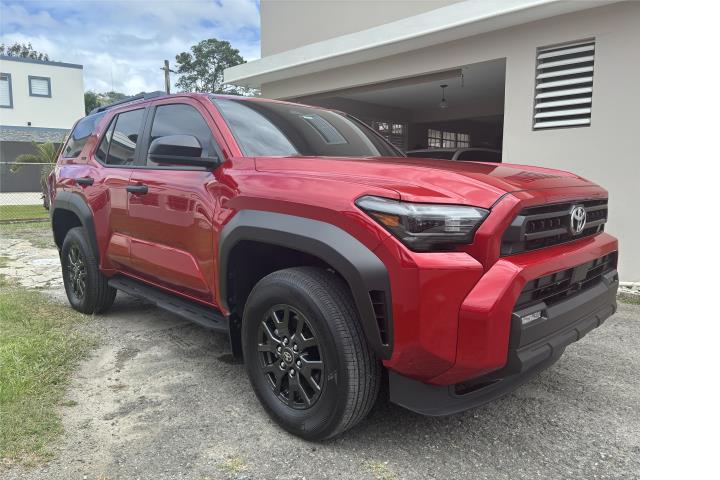Toyota 4Runner SR5 4x2 2025